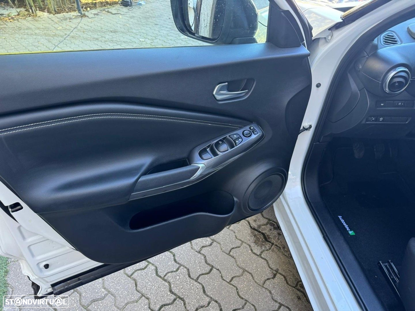 Nissan Juke 1.0 DIG-T N-Connecta - 7