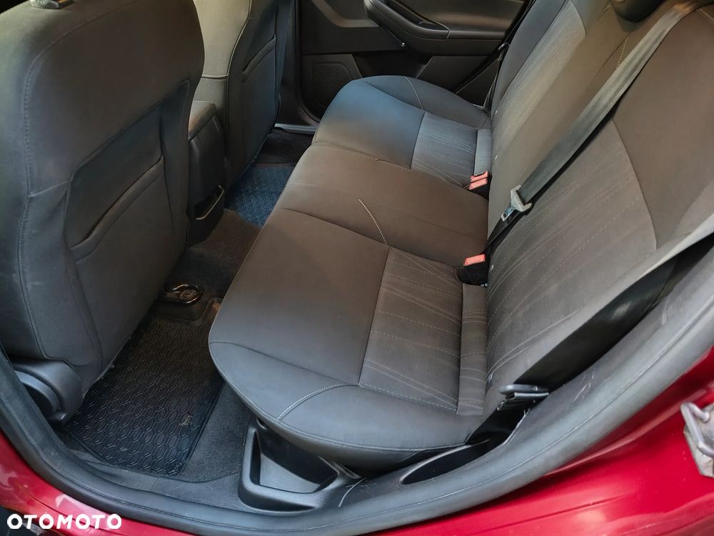 Ford Focus 2.0 16V Sport - 21