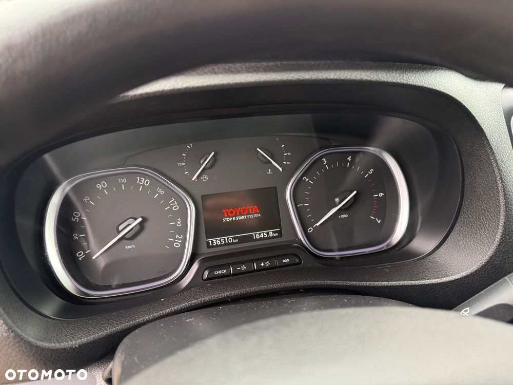Toyota Proace - 32