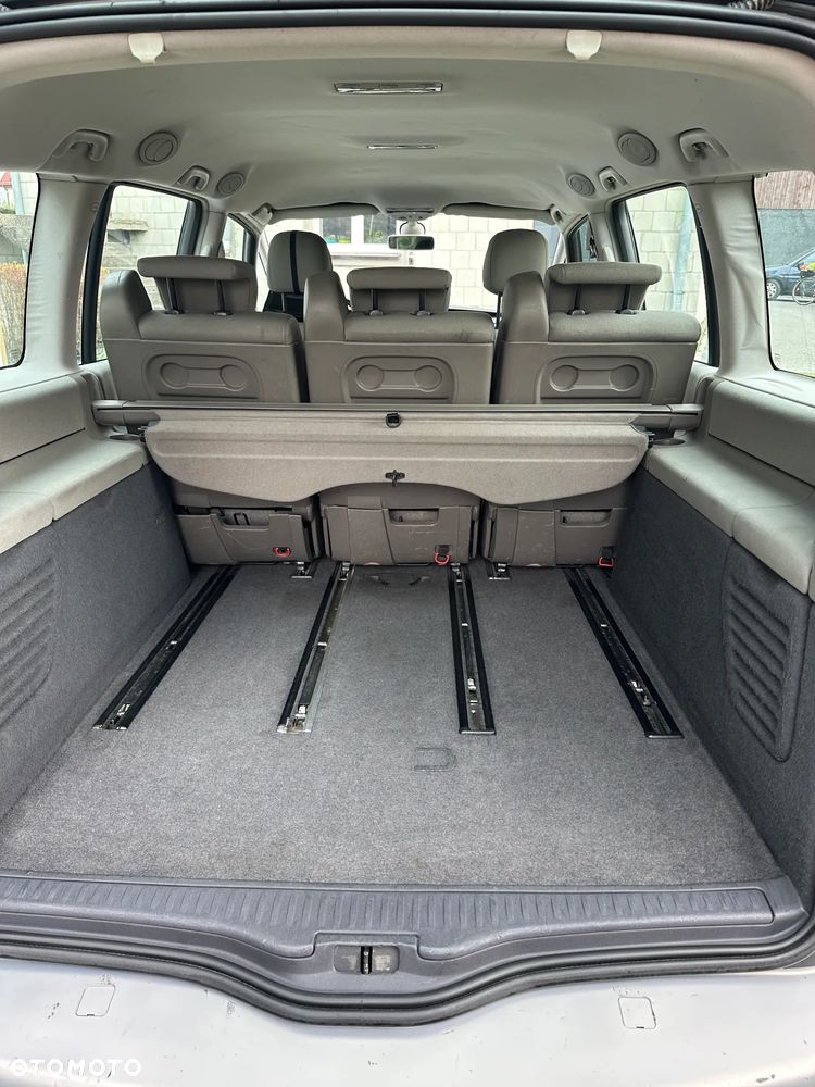 Renault Espace 2.2 dCi Expression - 24