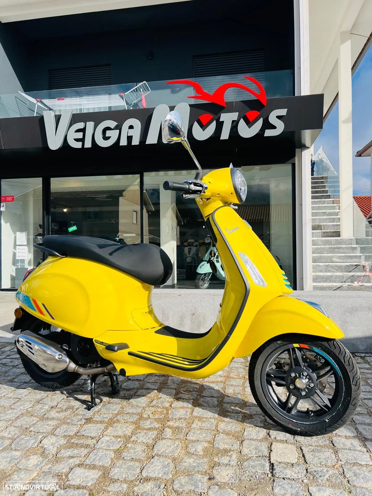 Vespa Primavera 125 S - 1