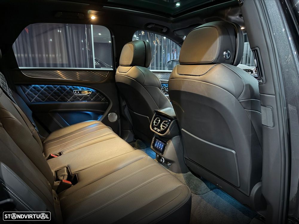 Bentley Bentayga V8 Atelier Edition - 52
