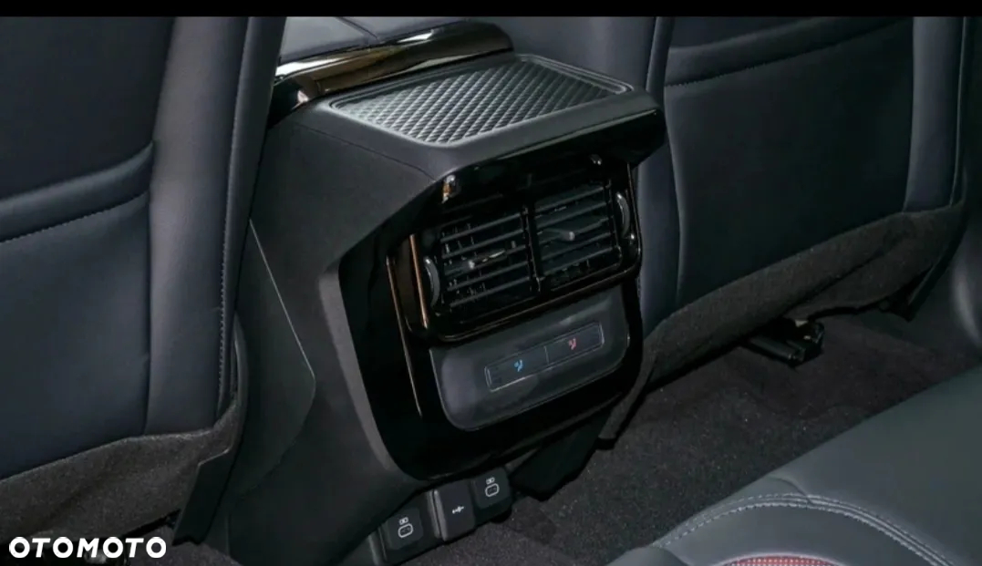 Land Rover Range Rover Evoque P250 Dynamic HSE - 21