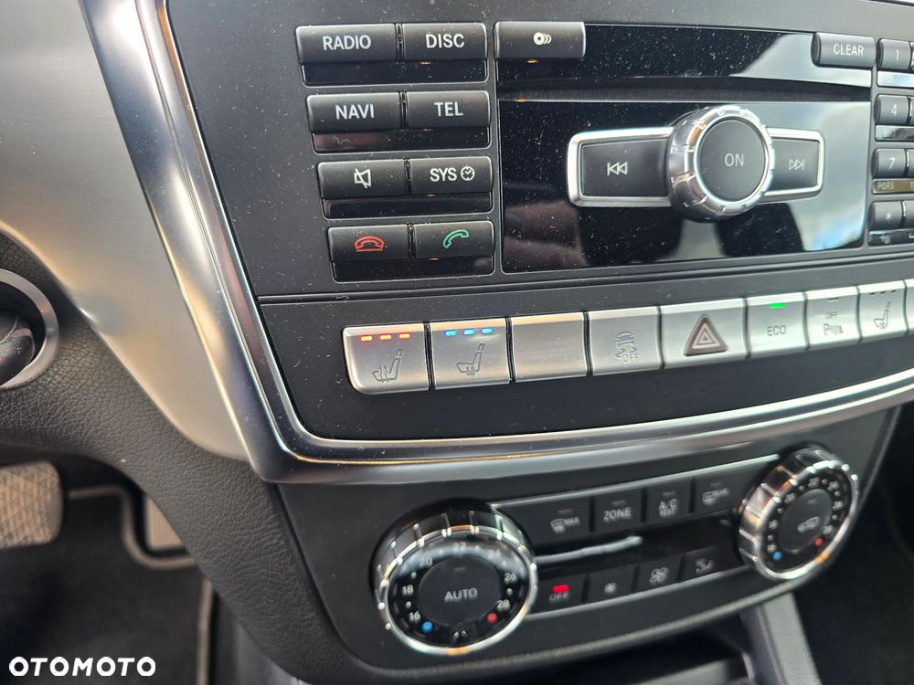 Mercedes-Benz ML - 17