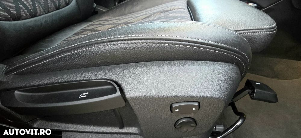 BMW X1 xDrive20d Aut. xLine - 13