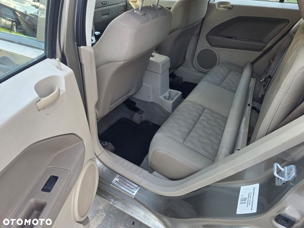 Dodge Caliber 2.0 CRD SE - 13