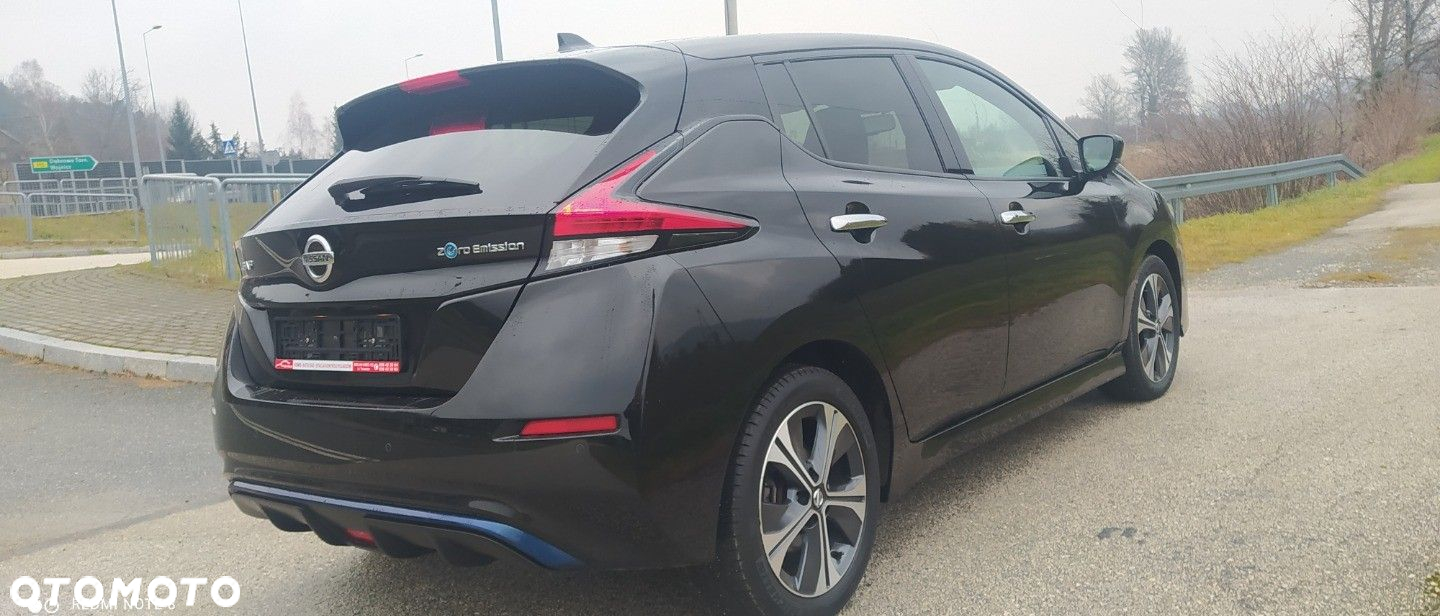 Nissan Leaf - 6