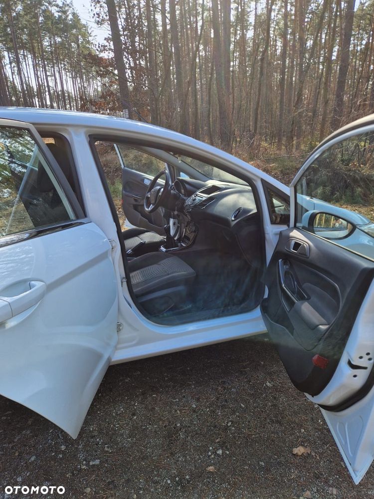 Ford Fiesta - 8