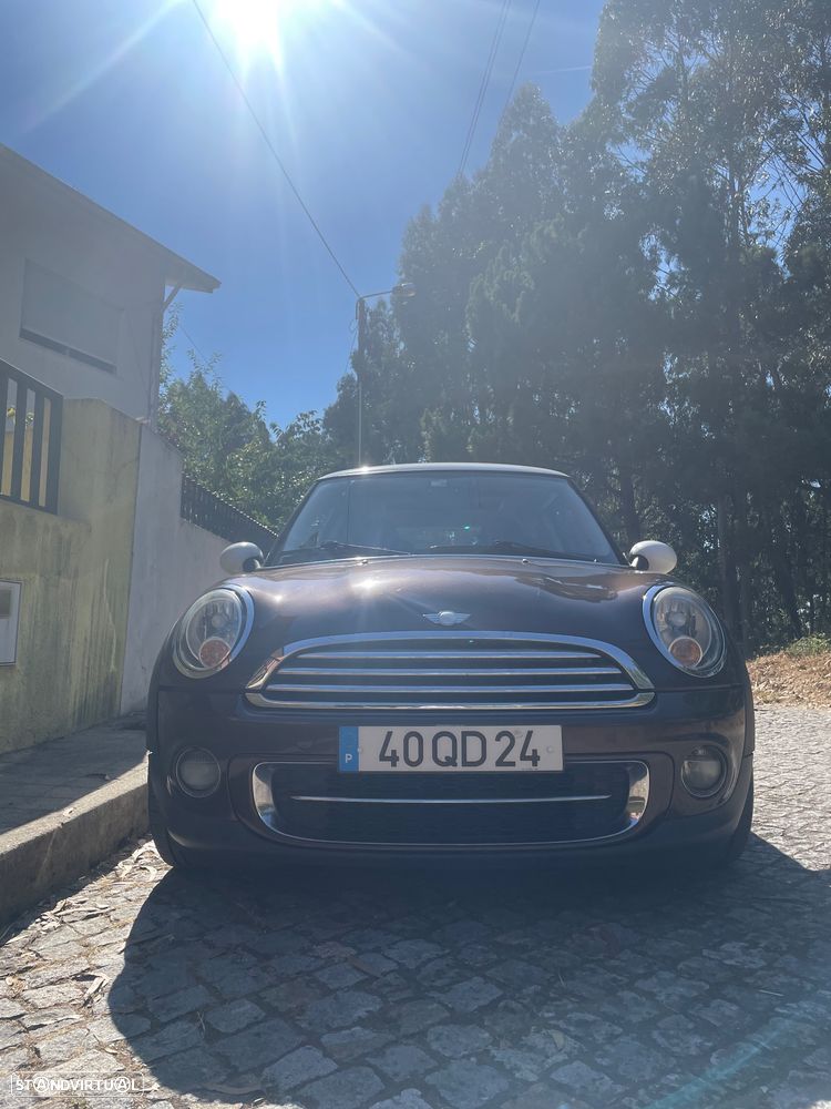 MINI 3 Portas Cooper D - 2