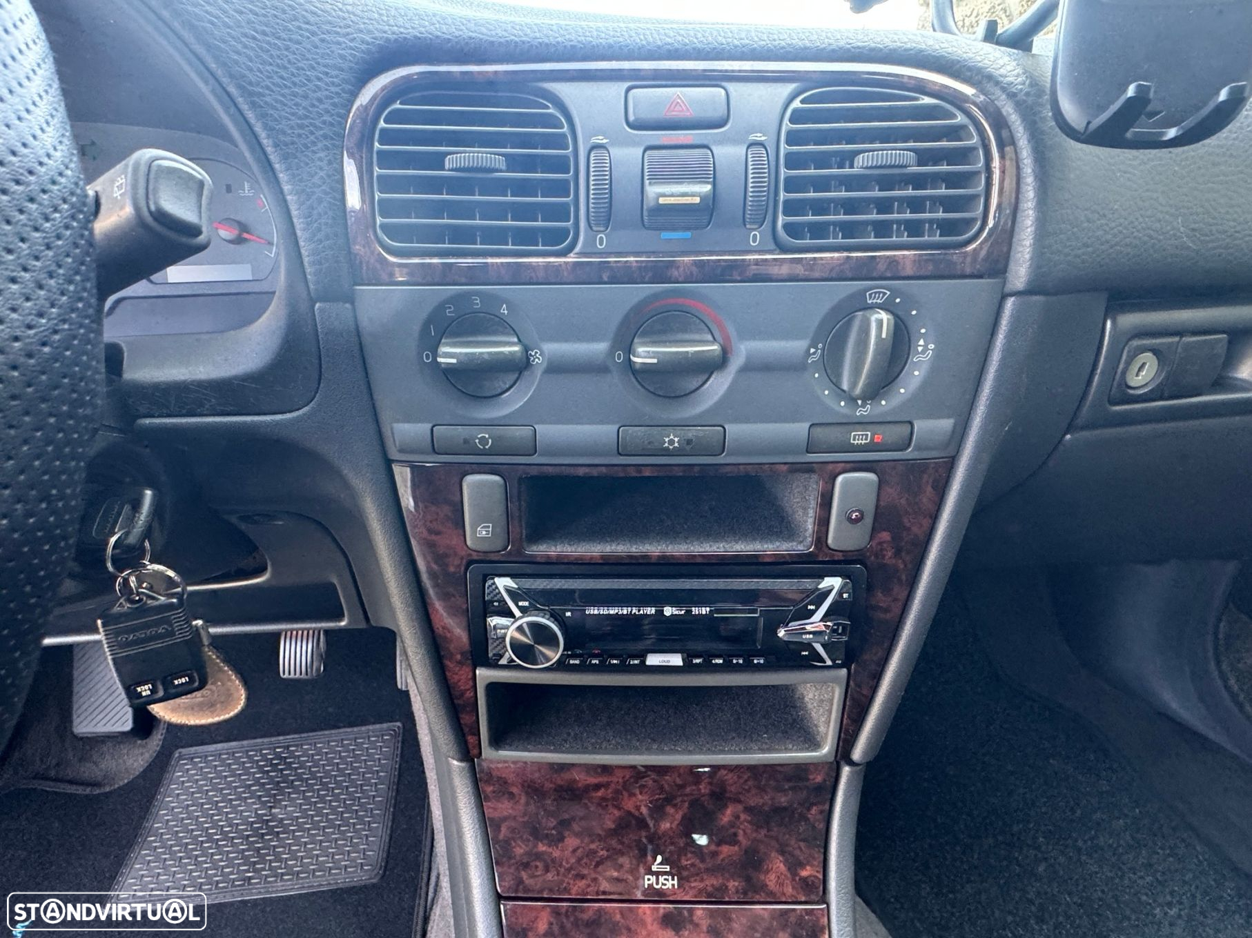 Volvo V40 1.9 TD - 18