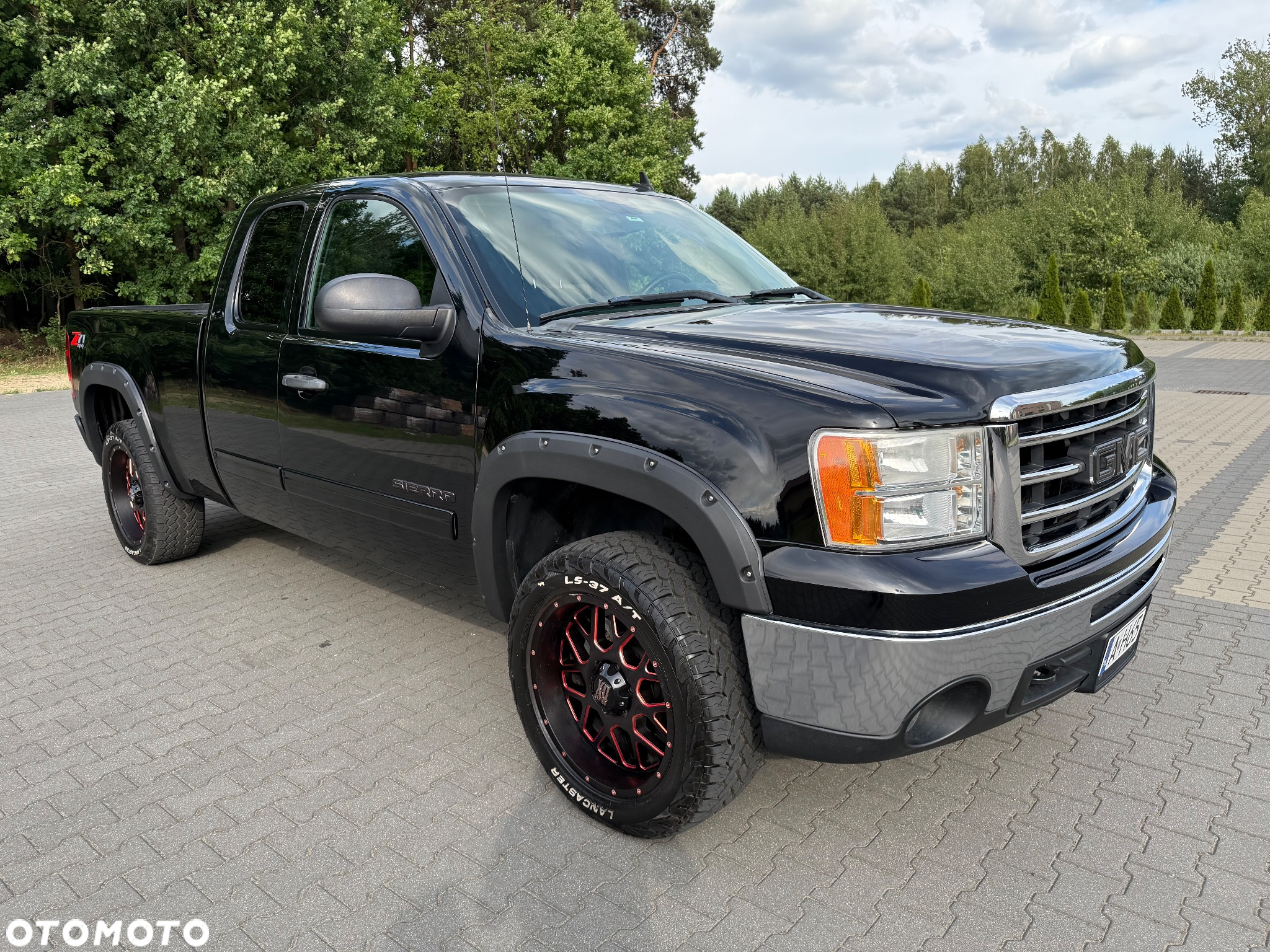 GMC Sierra - 10