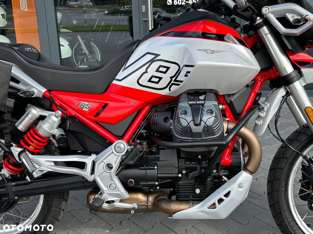 Moto Guzzi V85 - 7
