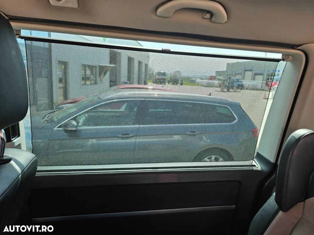 Volkswagen Multivan - 15