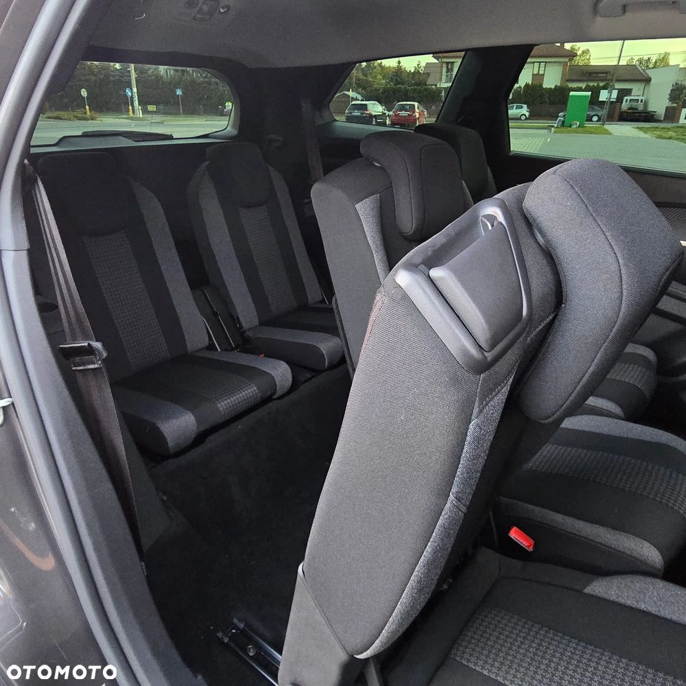 Peugeot 5008 PureTech 130 EAT8 Stop & Start Roadtrip - 21