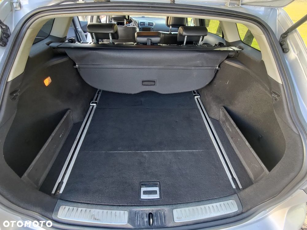 Toyota Avensis 2.0 D-4D Premium - 7