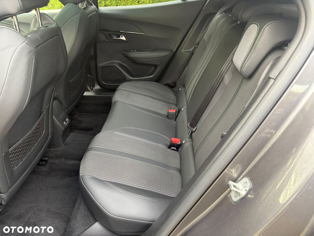 Peugeot 2008 - 13