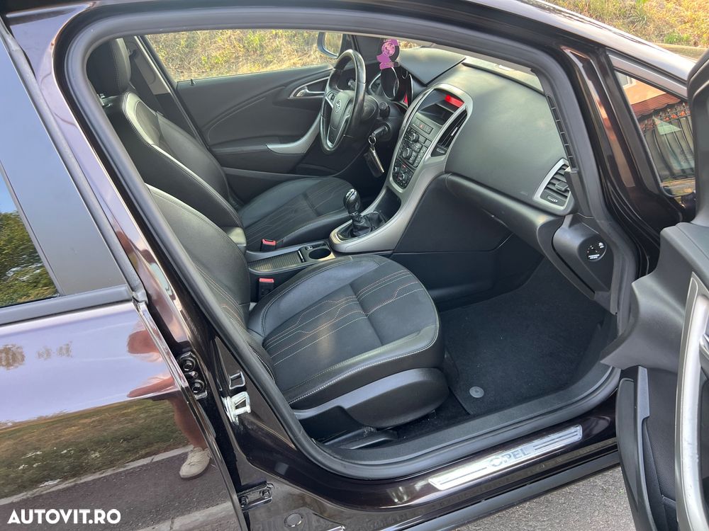 Opel Astra 1.4 Turbo Enjoy - 10