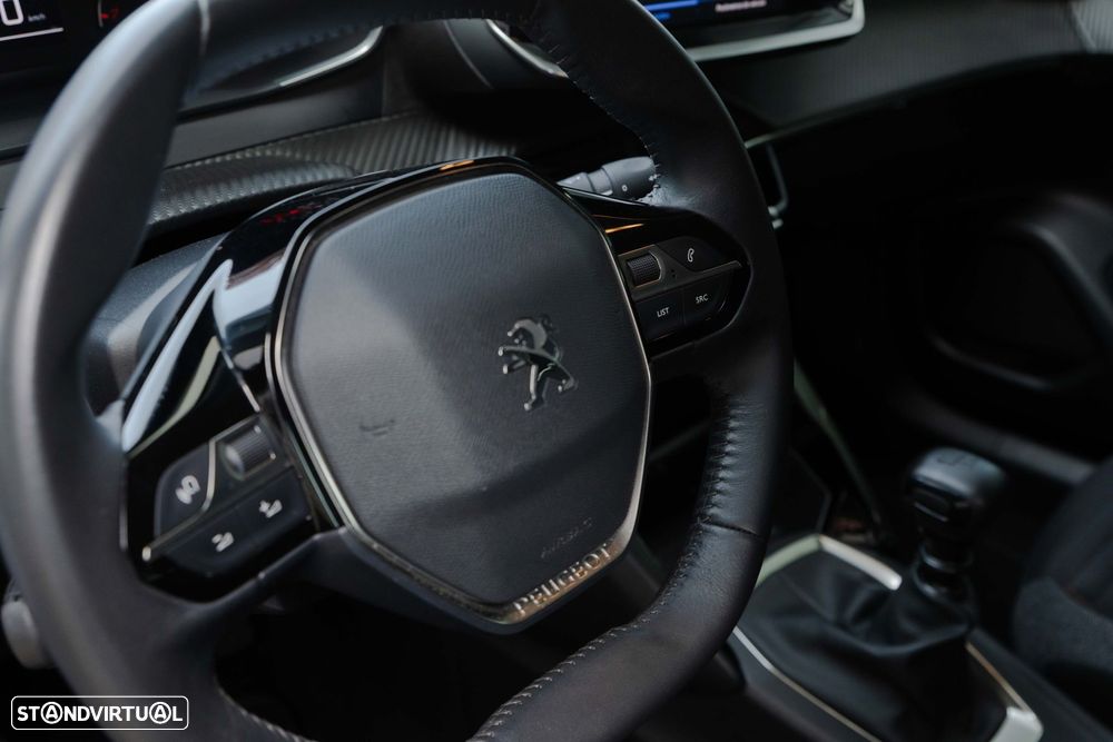 Peugeot 2008 1.2 PureTech Active - 14