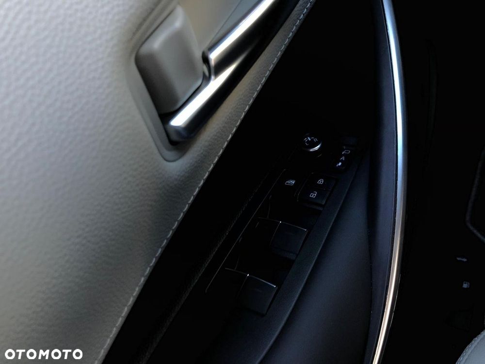 Toyota Corolla 1.8 Hybrid Executive - 33