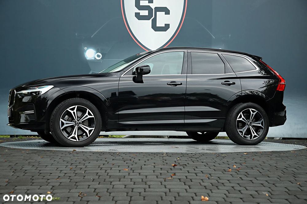 Volvo XC 60 B4 D AWD Momentum Pro - 6