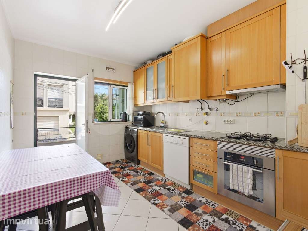 Apartamento T3 com parqueamento, para venda, nas Caldas da Rainha - Grande imagem: 4/44