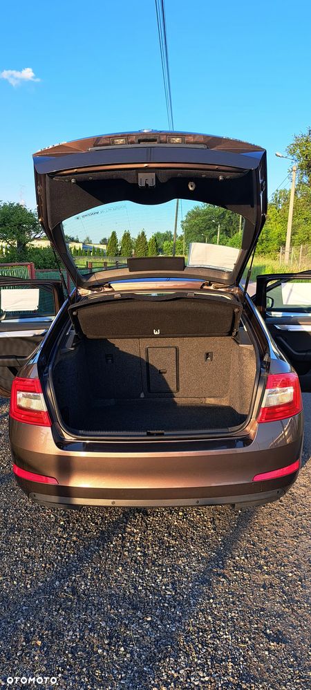 Skoda Octavia 1.4 TSI Ambition - 32