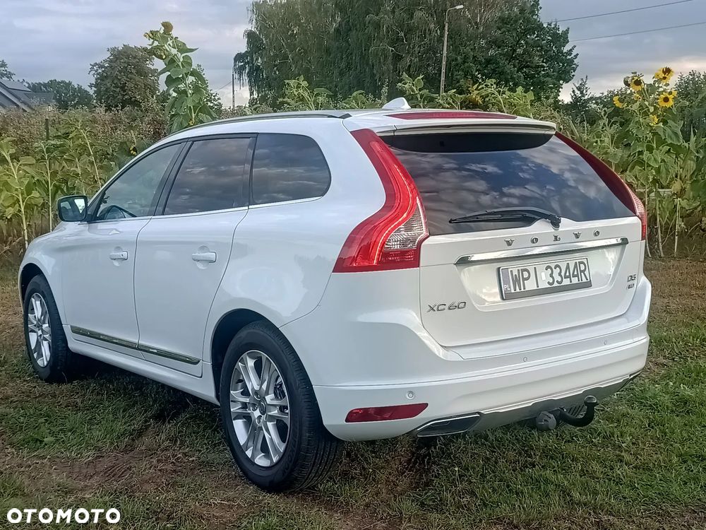 Volvo XC 60 D5 AWD Summum - 4