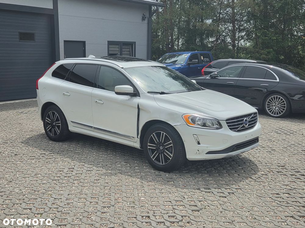 Volvo XC 60 T5 AWD Summum - 1
