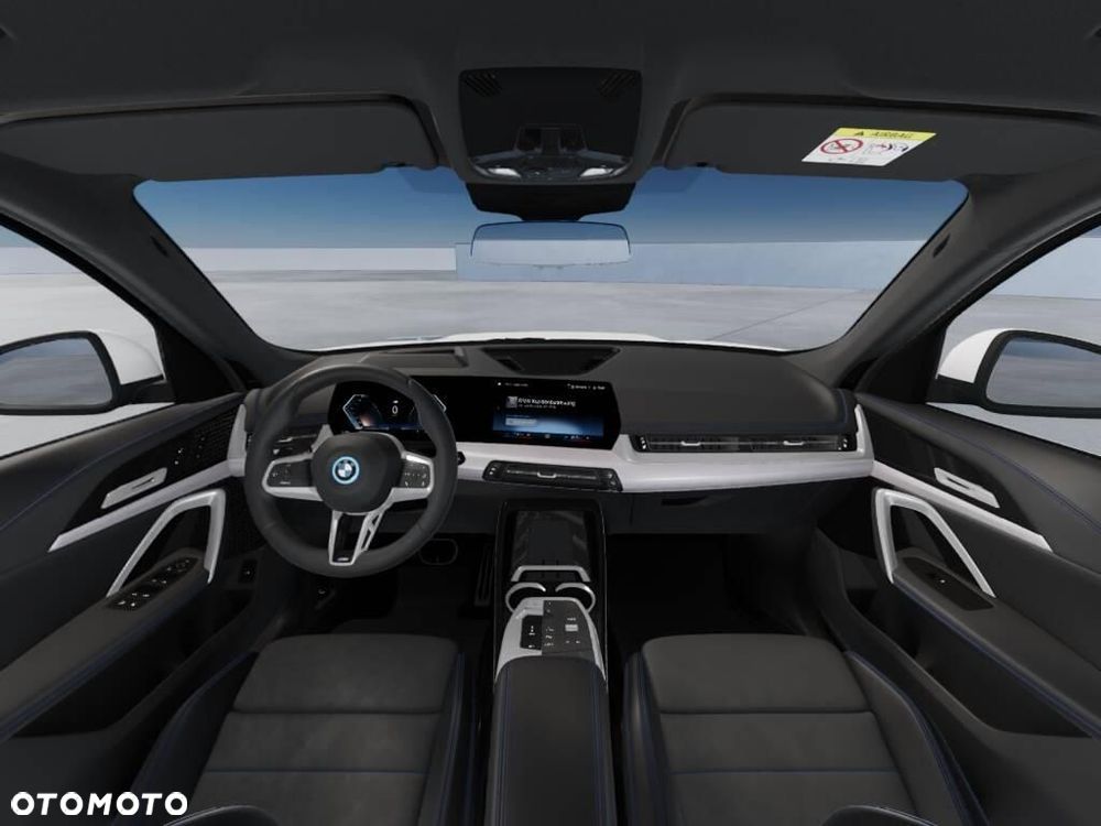 BMW iX1 eDrive20 66.5kWh M Sport Edition - 5