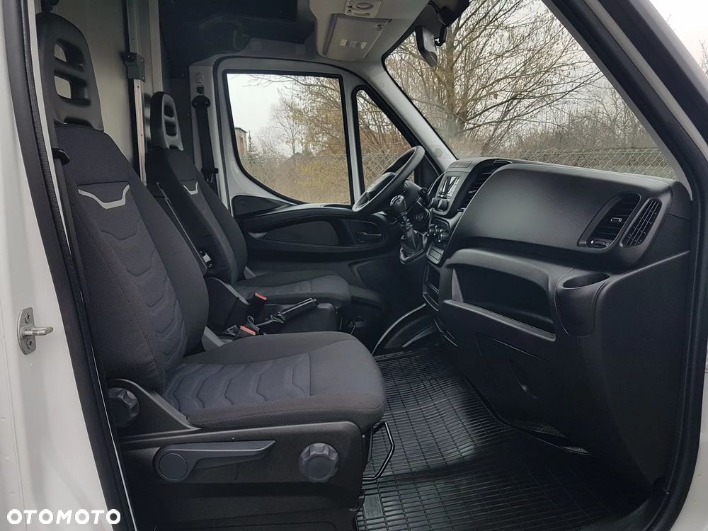 Iveco DAILY KONTENER NISKOPODŁOGOWY 4,43x2,23x2,42 SKLEP BAR FOODTRUCK KAMPER KLIMA - 22
