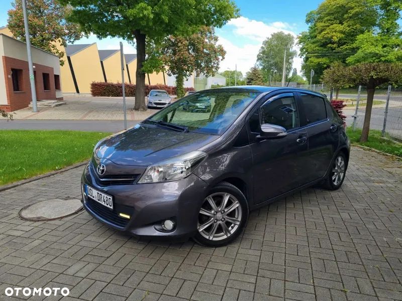 Toyota Yaris 1.33 Premium - 1