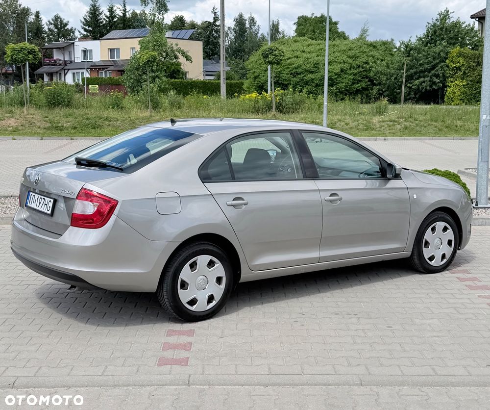 Skoda RAPID Spb 1.6 TDI DPF Style Plus - 11