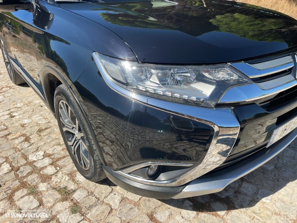 Mitsubishi Outlander 2.2 DI-D Instyle Navi - 14