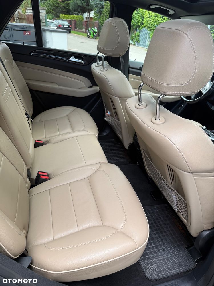 Mercedes-Benz ML 350 BlueTEC 4-Matic - 9