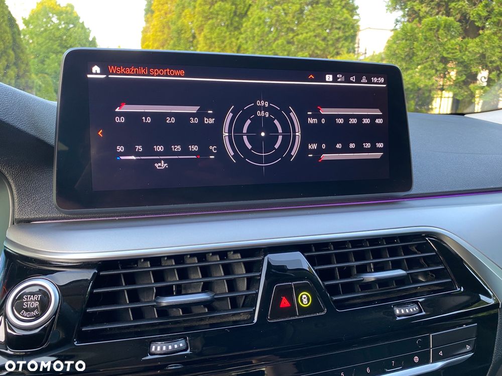BMW Seria 5 520d Touring - 30