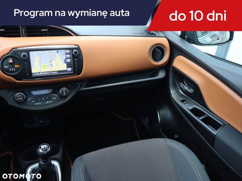 Toyota Yaris - 10