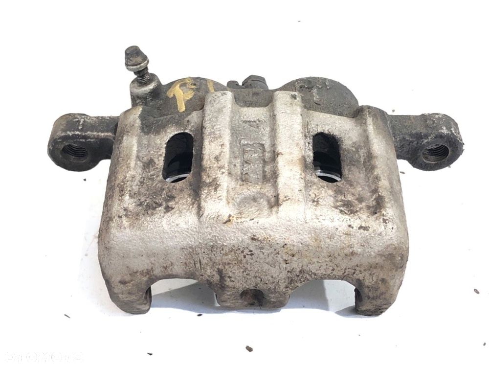 ZACISK PRAWY PRZÓD  PEUGEOT 4007 (VU_, VV_) 2007 - 2013 2.2 HDi 115 kW [156 KM] olej napędowy 2007 - 1