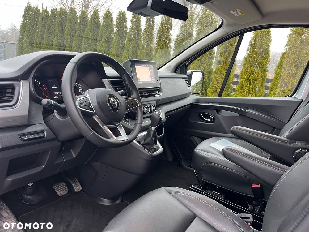Renault Trafic - 32