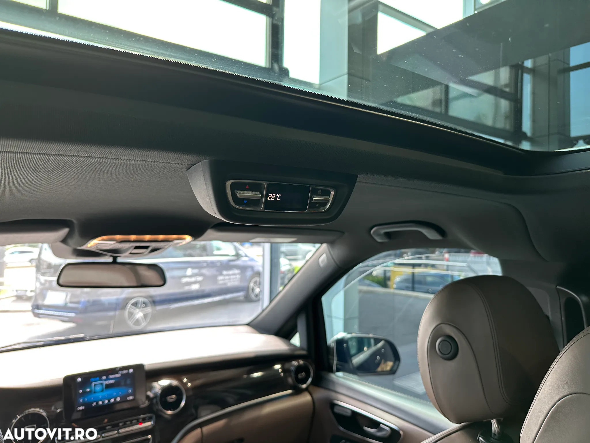 Mercedes-Benz V 300 d lang 4Matic 9G-TRONIC Exclusive Edition - 14