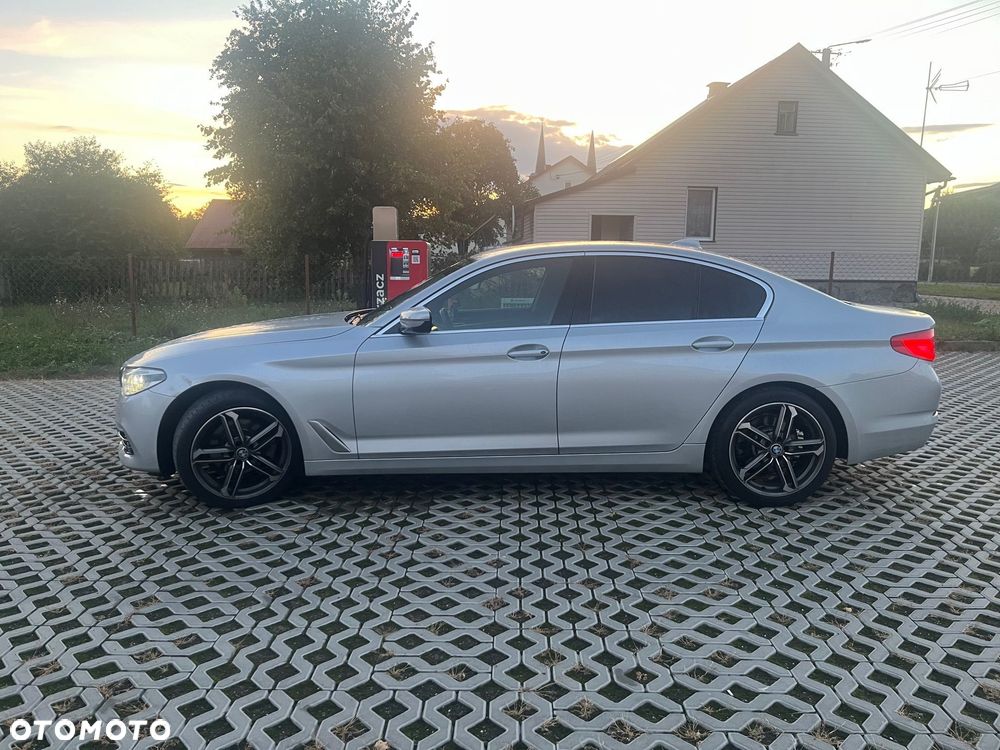 BMW Seria 5 520i - 7