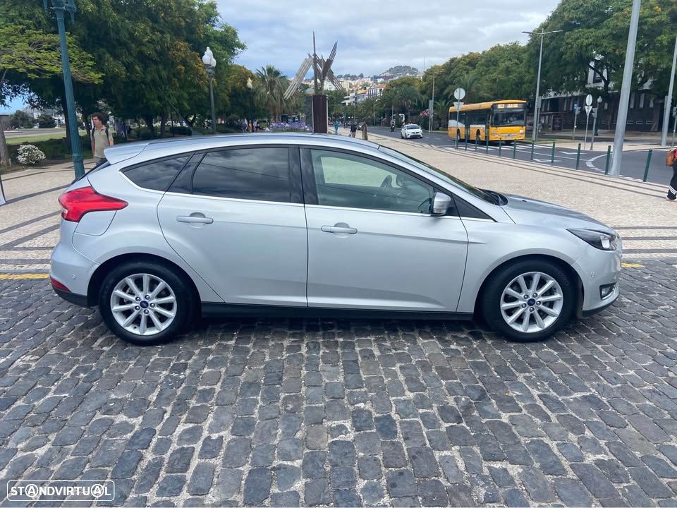 Ford Focus 1.0 SCTi Titanium - 4