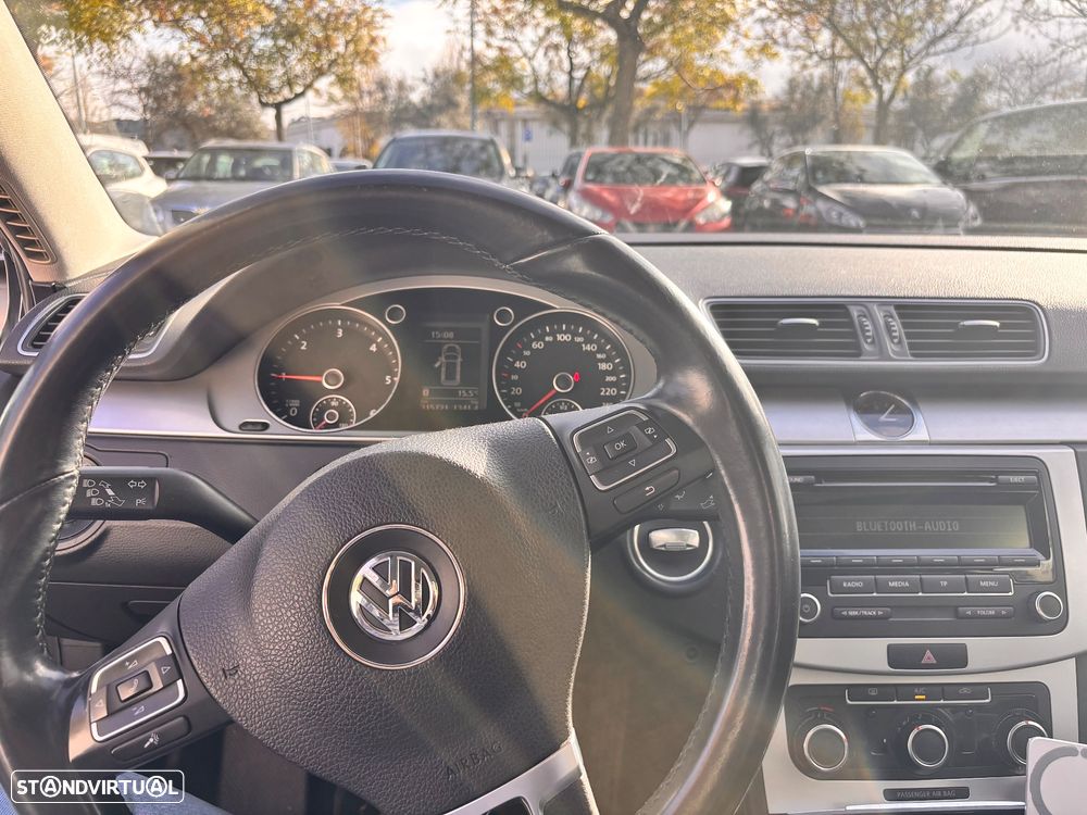 VW Passat Variant 2.0 TDi Trendline - 6