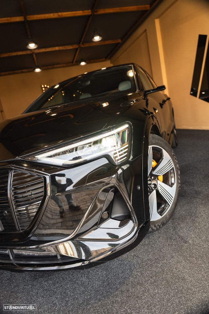Audi e-tron 55 quattro S line - 16