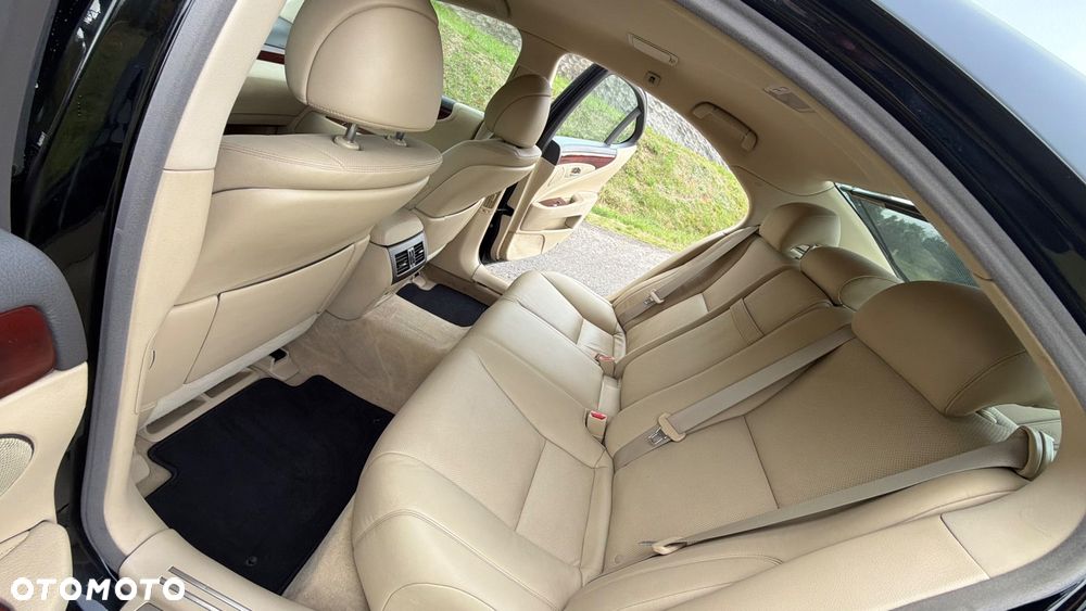 Lexus LS - 7