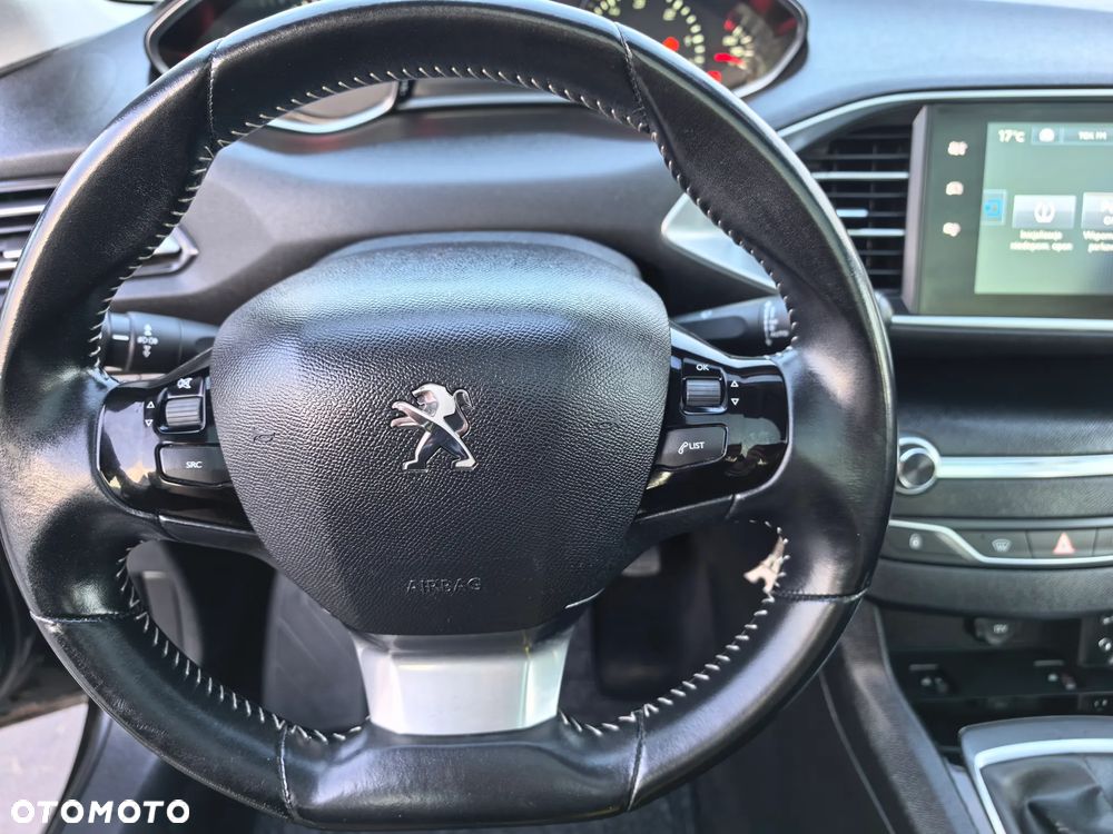 Peugeot 308 1.6 BlueHDi Allure S&S - 9