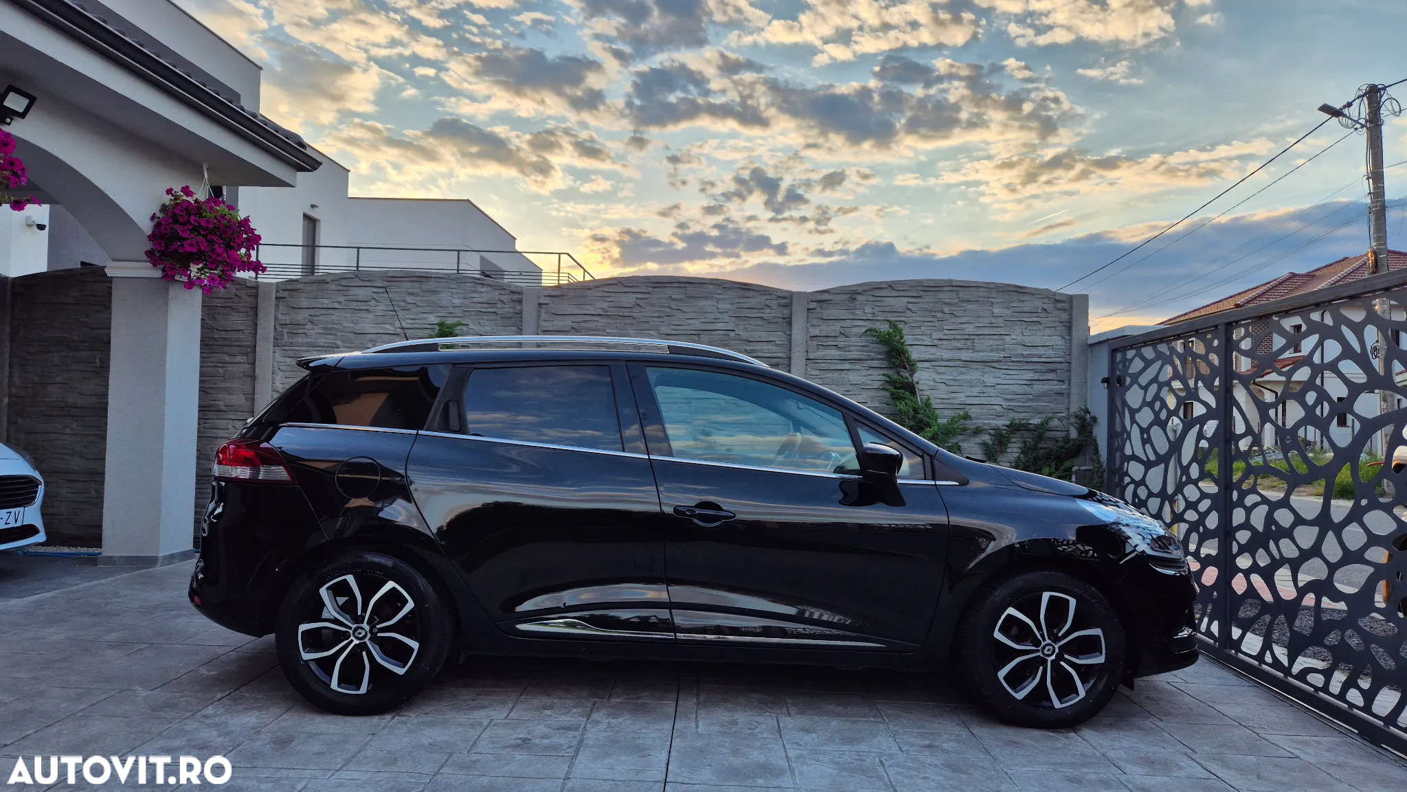 Renault Clio Energy dCi 90 Start & Stop LIMITED 2018 - 13