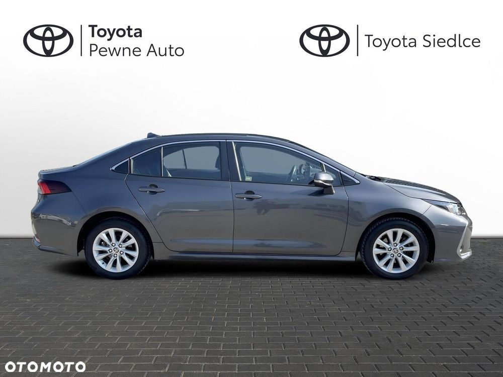 Toyota Corolla 1.8 Hybrid Comfort - 28