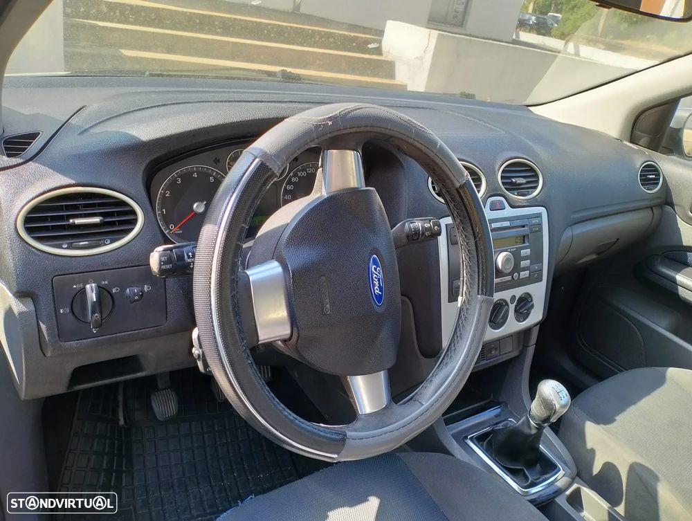 Ford Focus SW 1.4 Sport - 20