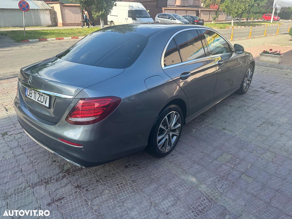 Mercedes-Benz E 220 d 4MATIC Aut. - 6