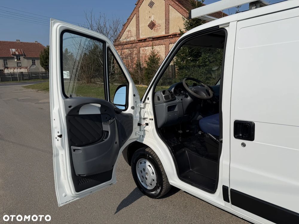 Peugeot Boxer * 2.2 / 100KM * L1H1 * Bagażnik dachowy * Hak * - 26